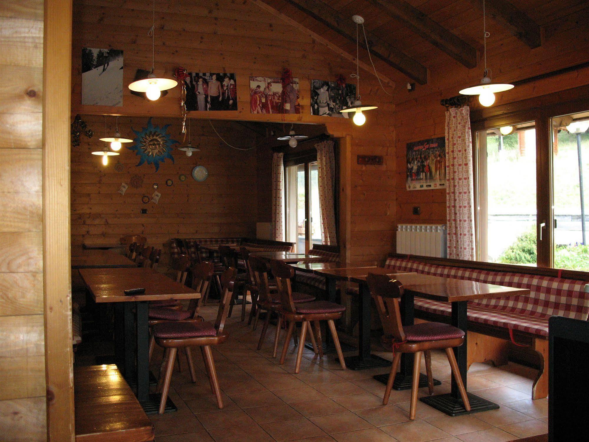 Restaurant Hotel Chalet Del Sole Oulx Exteriér fotografie